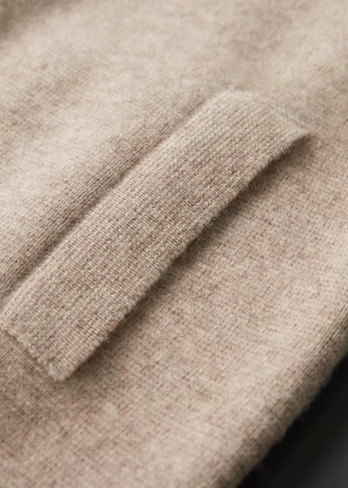 EXTRA-FINE MERINO WOOL ZIP POLO CARDIGAN